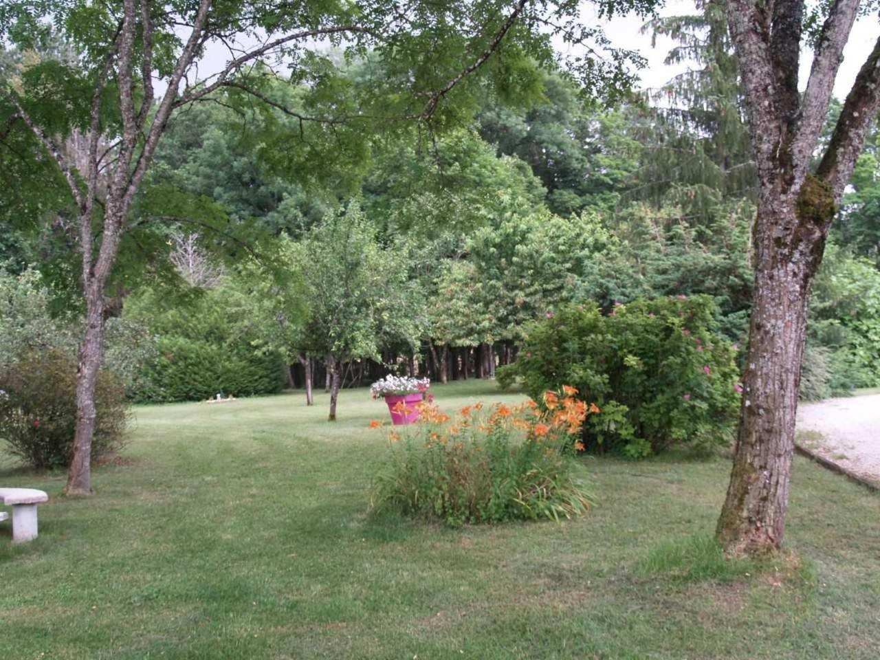 Le Chalet De La Combe Sainte-Anne Villa Selongey Exterior photo